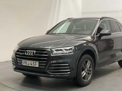 Audi Q5 55 TFSI e quattro (367hk)