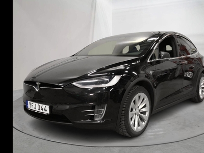 Tesla Model X 90D