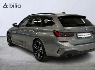 BMW 330e xDrive Touring M-Sport | M stolar | Panorama | Drag | 360 | 19