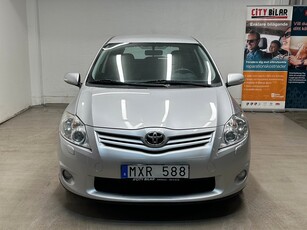 Toyota Auris 5-dörrar 1.6 Valvematic Plus AUX Nyservad Nybesikt