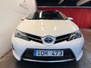 Toyota Auris Touring Sports Hybrid e-CVT Executive 136hk