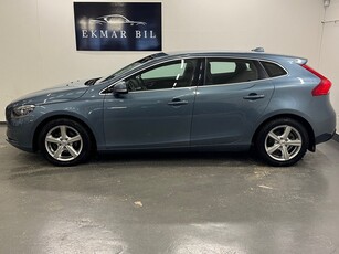 Volvo V40 D2 Momentum|Ny-Kamrem|B-kam|Drag|P-värm|