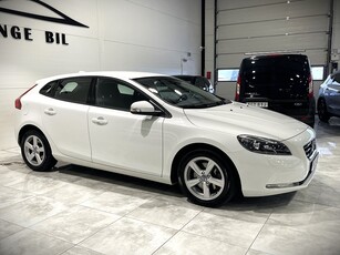 Volvo V40 T2 / Kinetic / Drag / Värmare / Euro 6