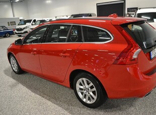 Volvo V60 D4 190hk Momentum Aut /Drag,Värmare