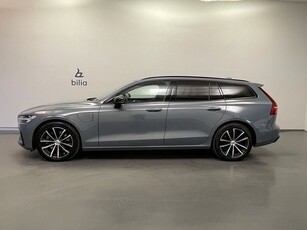 Volvo V60 Recharge T6 Plus Dark / 360 kamera /