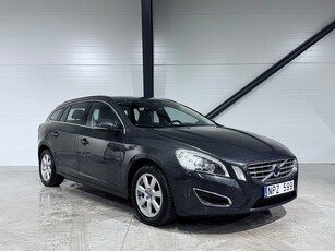 Volvo V60 T4F Powershift Momentum | Drag | PDC | LÄS ANNONS