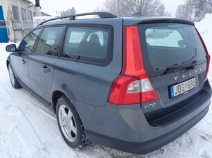 Volvo V70 2.0 ÅRSSK. 1.405:-/NYBES U.A./FULLSERVAD/14800 MIL