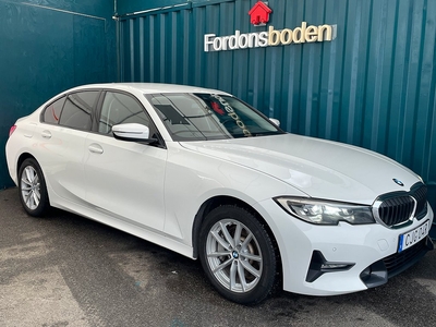 BMW 330e Sedan Steptronic Sport line | Navi