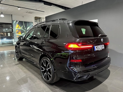 BMW X7 40d XDrive M Sport Värmare Panorama Drag