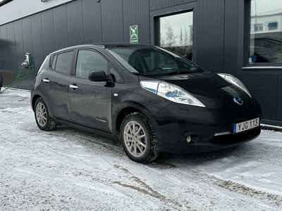 Nissan Leaf Tekna 30kwh | Vinterhjul | NAVI |BOSE | Kamera