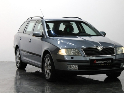 Skoda Octavia 1.6FSI 115HK AUTOMAT KOMBI DRAG