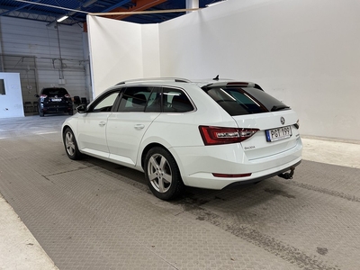 Skoda Superb 2.0 TDI 190hk 4x4 Business D-Värm B-Kamera Drag