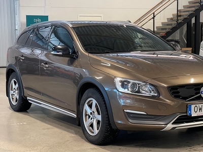 Volvo V60Cross Country D4 AWD AUT DRAG VOC V-HJUL 2016, Kombi