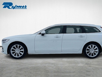 Volvo V90 D4 Momentum SE II