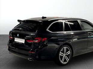 BMW 520 d xDrive Touring / Drag / Värmare / 18