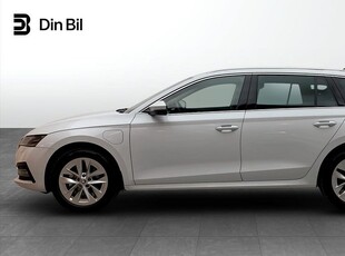 Skoda Octavia Kombi iV Style 1,4 TSI 204HK/ Drag/ Värmare