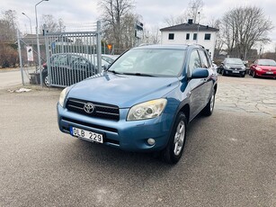 Toyota RAV4 2.0 VVT-i 152HK 4X4 / DRAG / VÄRMARE