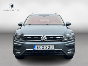 Volkswagen Tiguan Allspace 2.0 TDI 4WD GT 7 sits Navi Drag