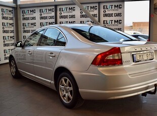 Volvo S80 2.5T Flexifuel DRIVe Momentum / Nyservad / Drag