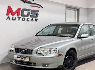 Volvo S802.4 Business Nybesiktigad Ny-kamrem 2004, Sedan