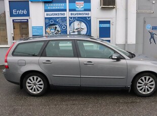 Volvo V50 2.4 Summum Drag Värmare Elstol Sov-Hjul Kamrembytt