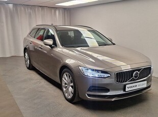 Volvo V90B4 Bensin Momentum Advanced Edition 2022, Kombi