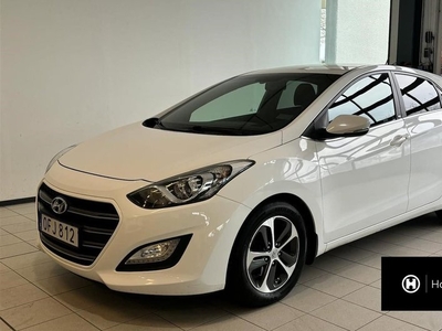 Hyundai i301.6 CRDi DCT Automat Rattvärme Fullservad 2017, Halvkombi