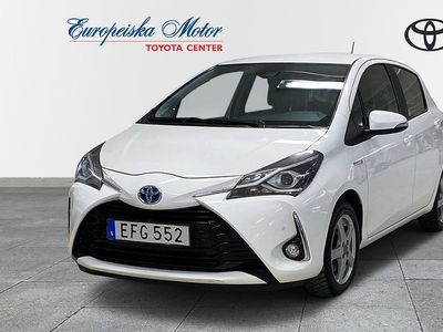 Toyota Yaris1.5 HSD Active P-Sensor V-Hjul Navi AU 2017, Halvkombi