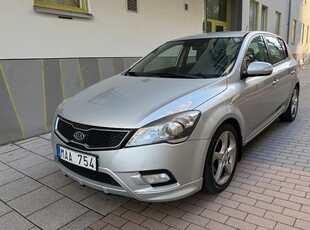 Kia Cee´dCEED cee'd 1.6 CRDi ECO Drag, Ny-bes 2012, Halvkombi