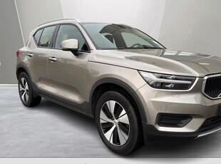 Volvo XC40T2 FWD Momentum 2022, SUV