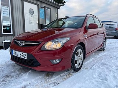 Hyundai i30 CW 1.6 CRDi Kombi *Välutrustad /Drag*