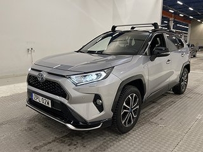 Toyota RAV4 Plug-in Hybrid 306hk JBL Kamera Navi Skinn Drag