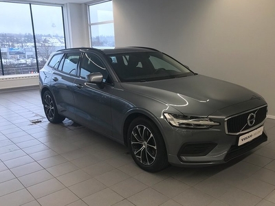 Volvo V60B3 Bensin Momentum 2021, Kombi