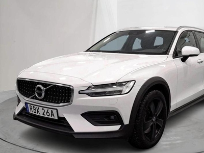 Volvo V60D4 Cross Country AWD 2020, Kombi