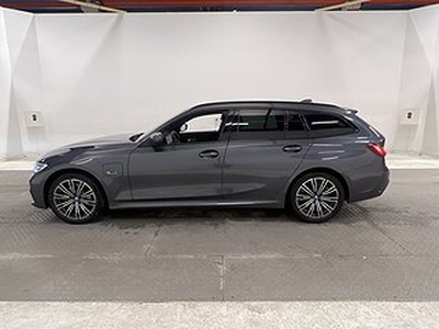 BMW 330e BMW xDrive Touring 292hk M Sport Head up Dragkrok