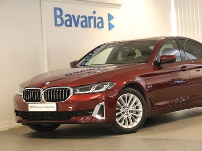 BMW 545e xDrive Sedan Luxury line Dragkrok Elglastaklucka H 2022, Sedan