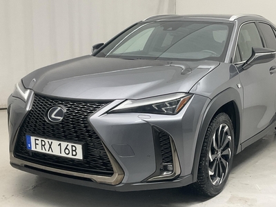 Lexus UX 250h AWD (178hk)