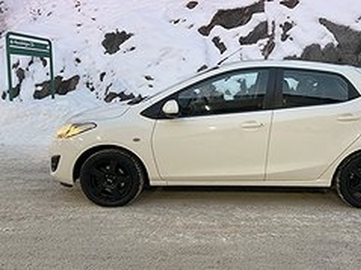 Mazda 2 Mazda 2 5dörrar 1.5 MZR Automatisk,102HK DE Facelift