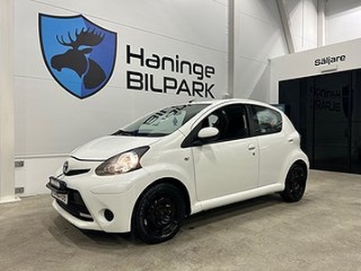 Toyota Aygo SUPERDEAL! 5-dr 1.0 / AUTOMAT / KAMKEDJA / 68hk