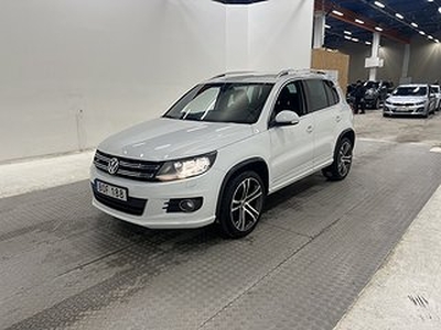 Volkswagen Tiguan 4Motion 160hk R-Line Kamera Drag Nyservad