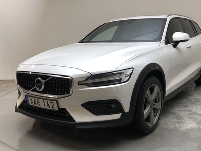 Volvo V60 B4 Cross Country AWD Mildhybrid, Diesel (197hk)