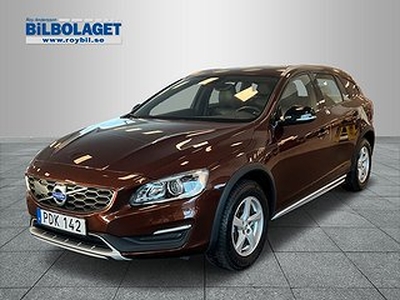 Volvo V60 Cross Country D4 AWD Geartronic Summum