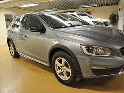 Volvo V60 Cross Country D4 AWD Summum