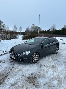 Volvo V60 D3,Automat,Momentum Euro 5, Dragkrok