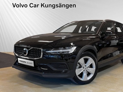 Volvo V60Cross Country B4 AWD Diesel Core 2023, Kombi