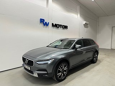 Volvo V90 Cross Country D4 AWD Drag D-värm VOC Pano Skinn