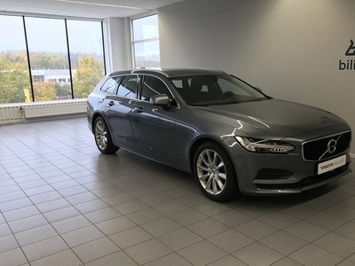 Volvo V90D4 AWD Momentum SE II aders Fritt serviceavtal 2020, Kombi