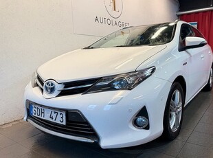 Toyota AurisTouring Sports Hybrid e-CVT Executive 2014, Halvkombi