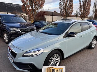 Volvo V40Cross Country T3 Momentum Euro 6 Värmare Drag 2019, Kombi