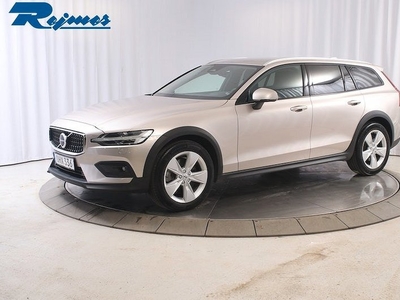 Volvo V60Cross Country B4 AWD Diesel Core 2023, Kombi